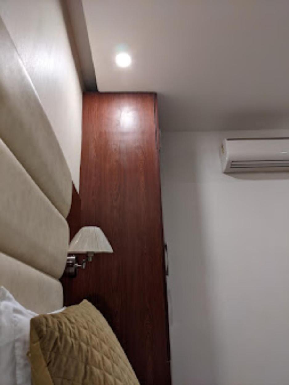 Hotel Punjab , Sahāranpur Eksteriør bilde